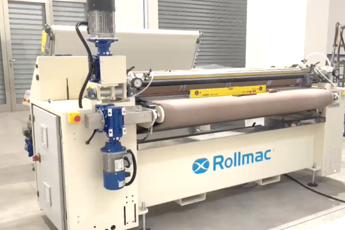 Macchinario di ultima generazione per la verniciatura del vetro a rullo