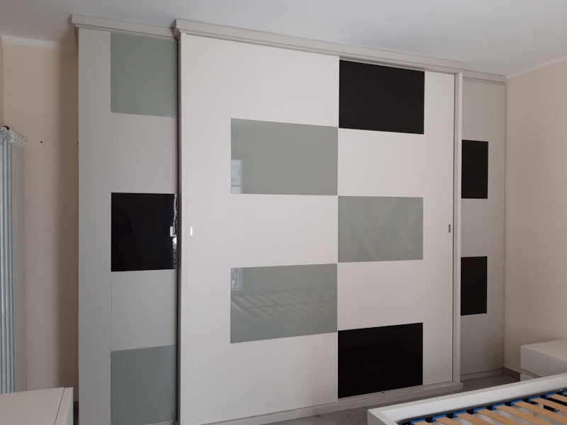 Interior design con vetro personalizzato a Palermo